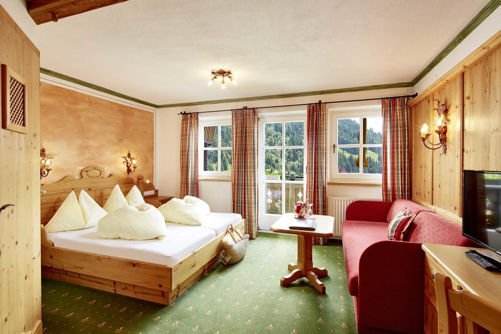 Berghotel Hauserbauer دورفغاستين المظهر الخارجي الصورة